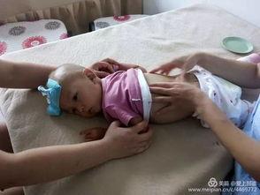 小朋友打针吃瓜,小朋友打针吃瓜的温馨瞬间