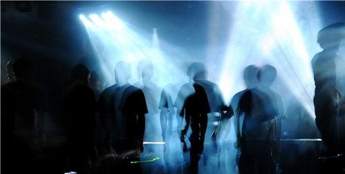 近日酒吧吃瓜,揭秘娱乐圈最新热点事件