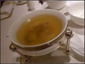 喝完白酒可以吃瓜么,白酒与瓜果的搭配探讨