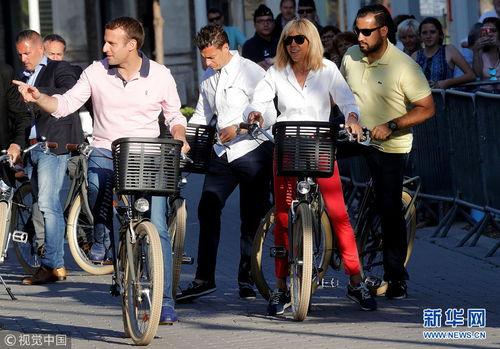 马克龙吃瓜视频